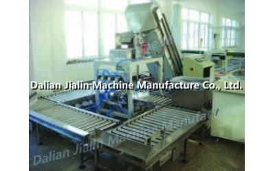 Food weighting and packing machine