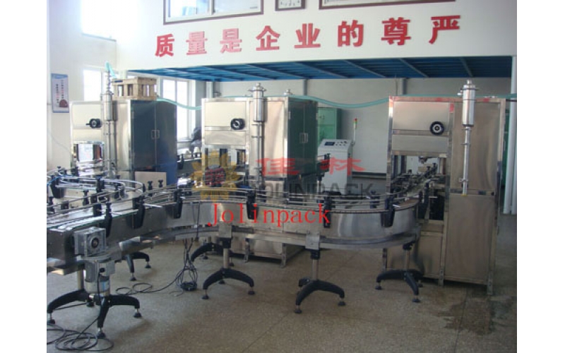 Conveyor system for edible oil